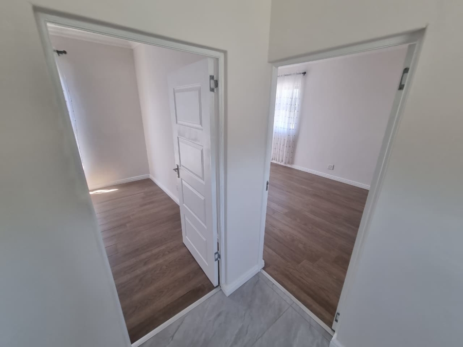 To Let 2 Bedroom Property for Rent in Rondebosch East Western Cape